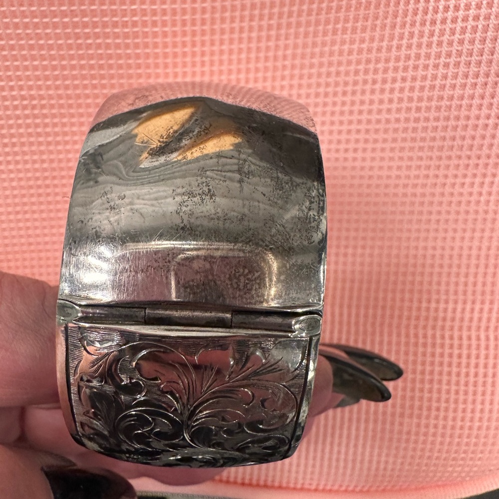 Antique Wide Cuff Silver Bracelet - Picture 5 of 9